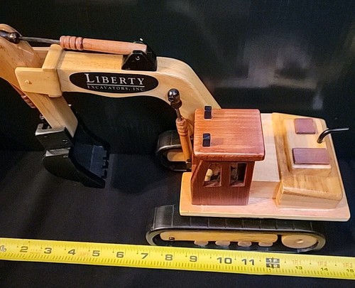 LIBERTY EXCAVATORS, INC WOODEN EXCAVATOR Model Toy (RARE) Decor Model. Beautiful - 第 24/24 張圖片