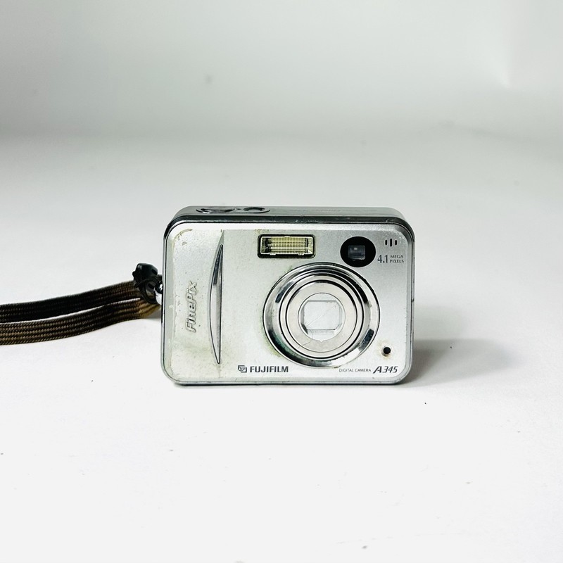 Fujifilm FinePix A345 Digital Camera Vintage 2000s Y2K