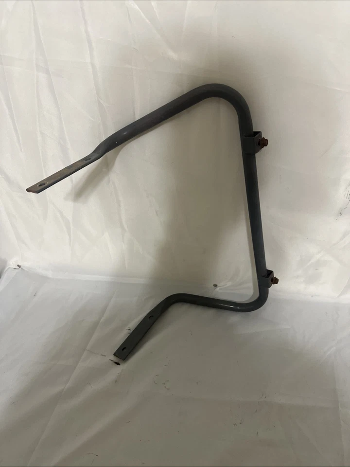 Soporte de soporte para hangar de bastidor trasero Kawasaki Bayou 250 KLF250A Foto 3 de 4