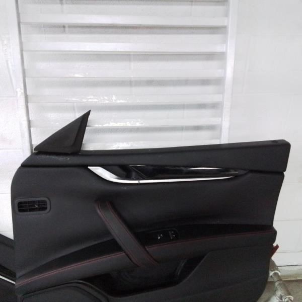 Maserati Ghibli 2017 Front Right Side trim panel Black