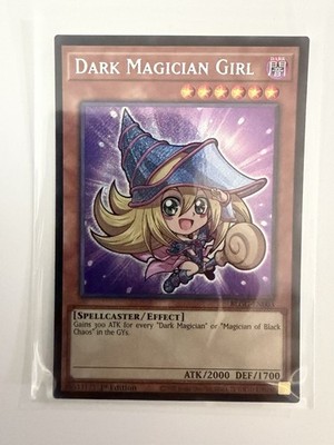 Konami Dark Magician Girl 1st Edition Spellcaster/Effect EN ATK 2000 DEF 1700