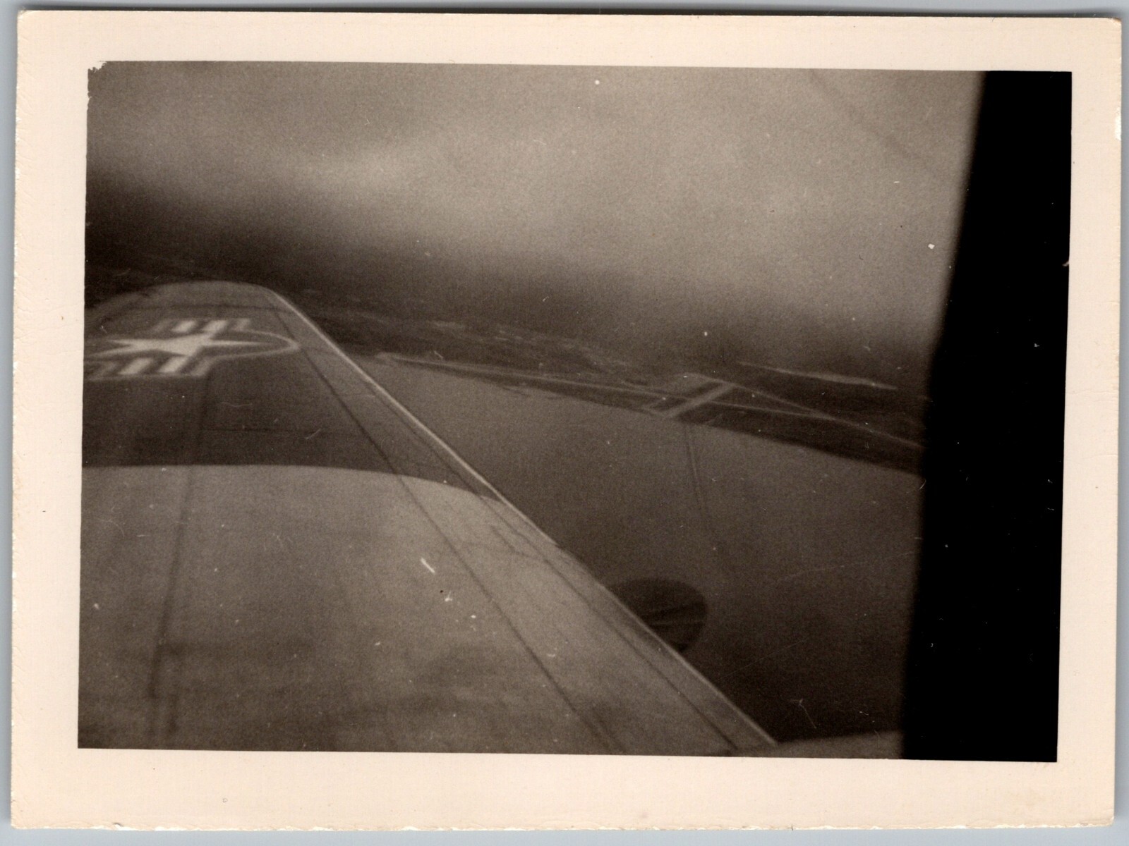 6 VINTAGE B&W SNAPSHOT CIRCA 1940s WW2 ERA B-29, PBY CATALINA, A-26 BOMBERS LOT — additional view