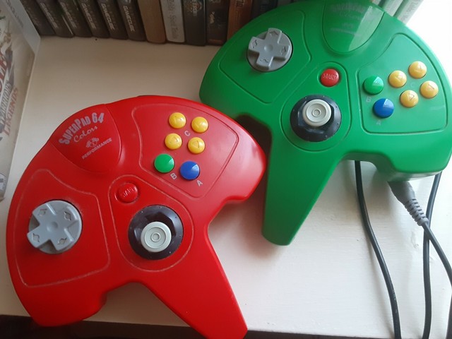 nintendo 64 with 2 controllers