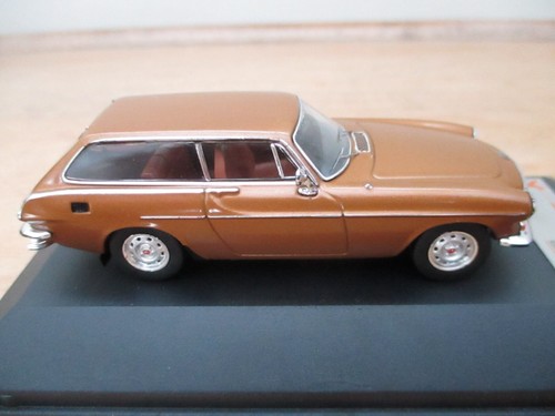 Premium X Models; 1972 Volvo P1800 ES; 1/43; Dark Champagne; Mint and boxed - Picture 7 of 10