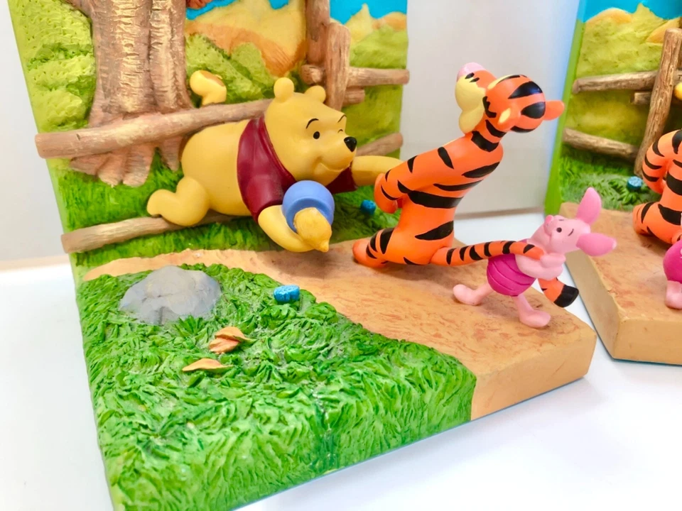 Sujetalibros Winnie The Pooh and Friends 3D sello Disney raro atascado en el árbol de la cerca Foto 2 de 4