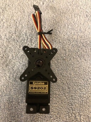 Futaba S9202 Analog Ball Bearing Coreless Aircraft Servo 4.8 and 6 Volt