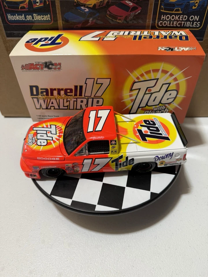 Darrell Waltrip #17 Tide 2002 Dodge Race Truck 1:24 Nascar Diecast - Image 2 of 4