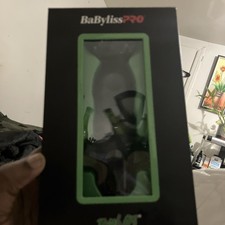 BaBylissPRO x Tomb45 Wireless-Charging Trimmer FXT45T