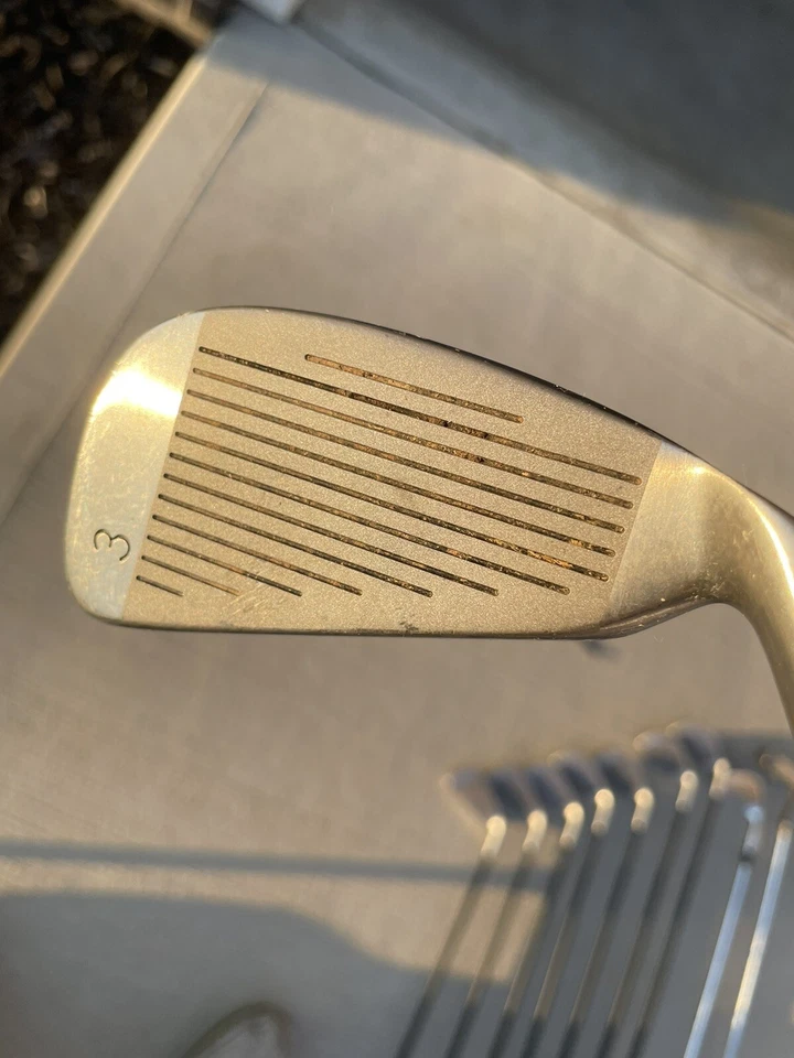 Palos de golf Lincoln de gran tamaño con eje paragon para zurdos. Cuña de 3 lanzamientos. Foto 3 de 4