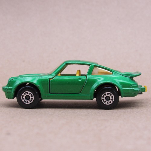 Matchbox No. 3 Porsche Turbo, Green - Yellow Interior, 1978 Lesney, Superfast - Picture 9 of 12