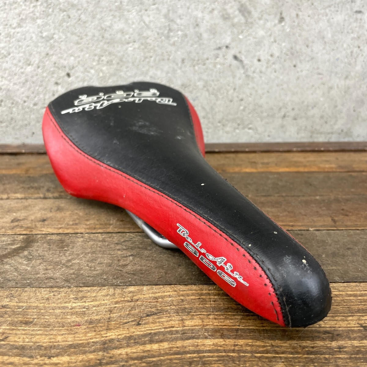Vintage SDG Bel Air Seat Saddle BMX Mountain Bike MTB Red Black