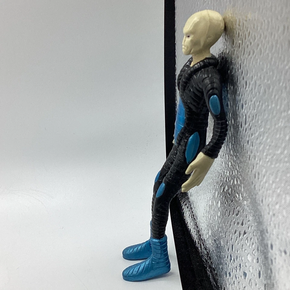 Figura de acción Skulk Galoob 1997 Men in Black 5" Foto 4 de 4