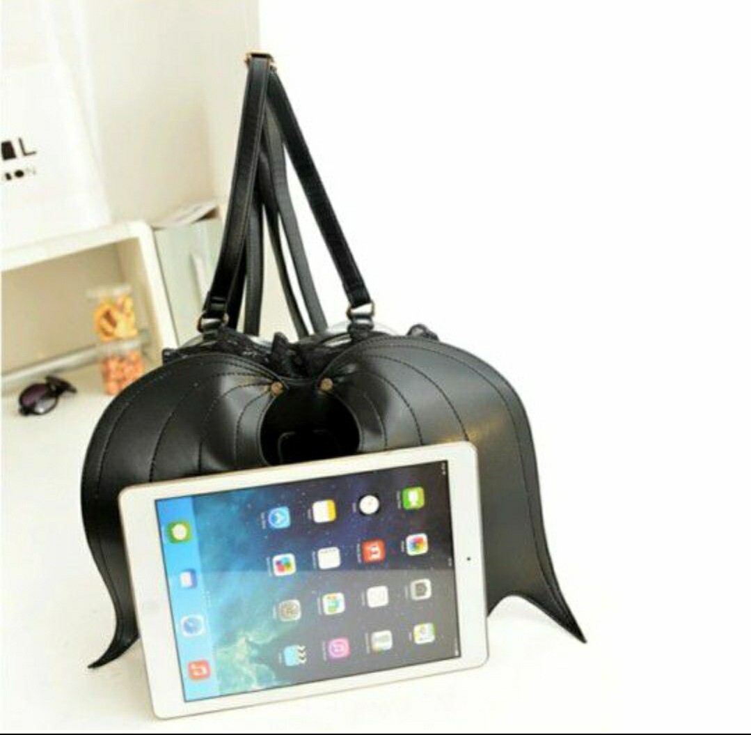 Women Girl Punk Backpack Novelty Bat Wing Daypack Purse  display picture 1