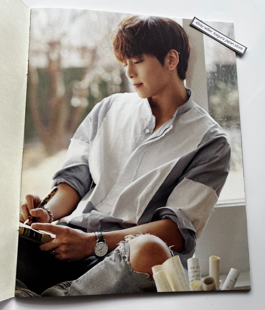 SHINee JONGHYUN THE AGIT The Letter Official Brochure Solo SHINee JONGHYUN THE AGIT The Letter Official Brochure Solo