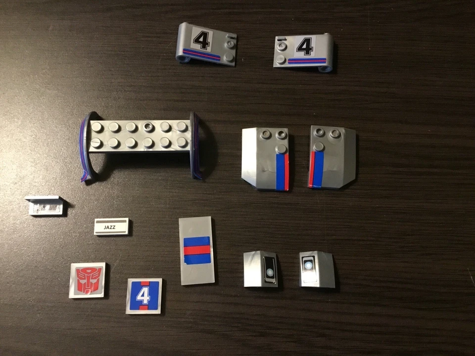 Retired Pre Owned KRE-O 2011 Transformers Autobot Jazz 31146 Building Set - Image 3 of 3