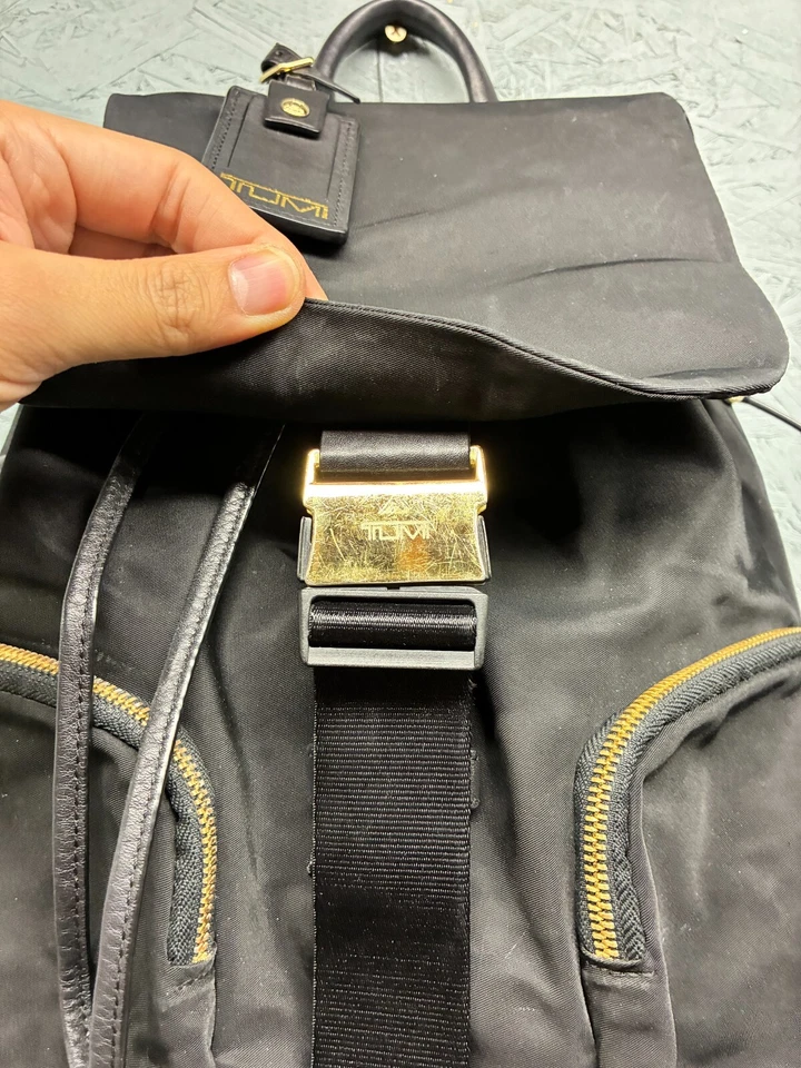 Mochila TUMI Voyageur Rivas Herrajes Dorados Borde de Cuero Unisex Bolso de Viaje Foto 4 de 4