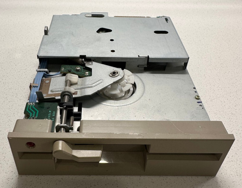 Chinon FZ-502 REV-C 5.25" Double Density 360KB Floppy Disk Drive (Amiga)