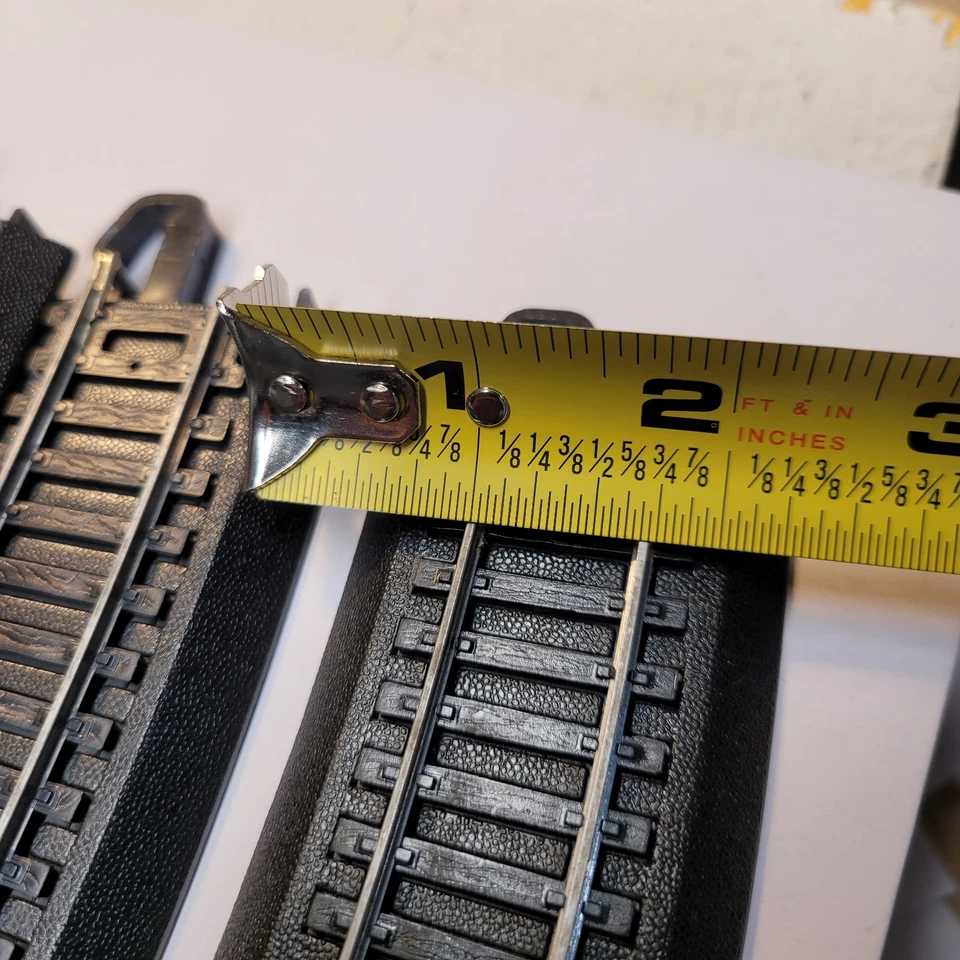 Bachmann EZ Track ho Scale Curved Rails #92124 Lot Of 5 - Image 4 of 4