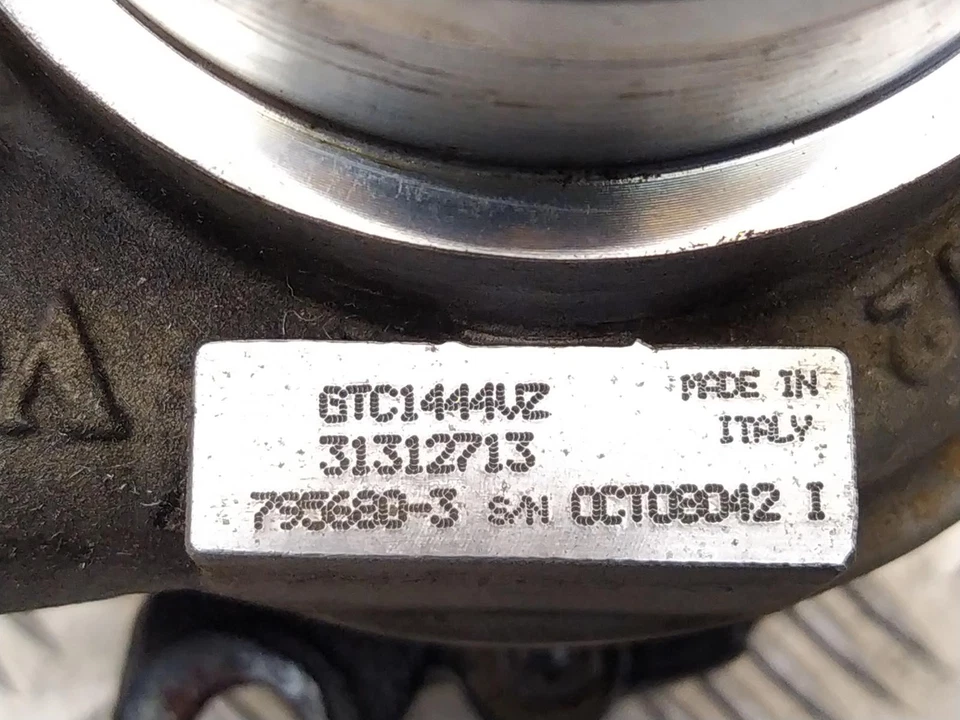 Volvo Xc60 turbocharger 31312713 2.0d3 5 Cylinder 2011 - Image 2 of 4