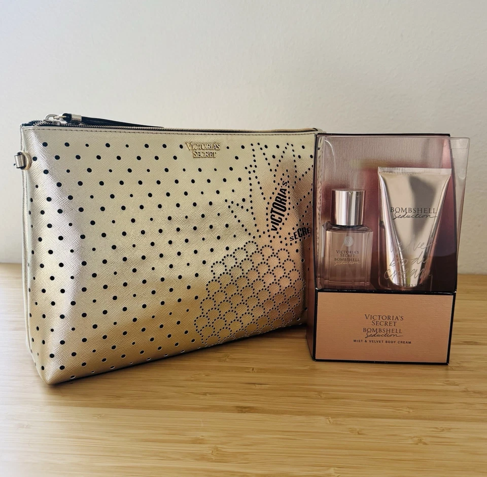 Estuche de Maquillaje Cosmético Victoria's Secret y Bomba Seducción Niebla Loción 3 piezas Foto 4 de 4