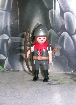 LOT FIGURINE  ACCESSOIRE PLAYMOBIL PERSONNAGE CHEVALIER  MOYEN AGE - Photo 1/2