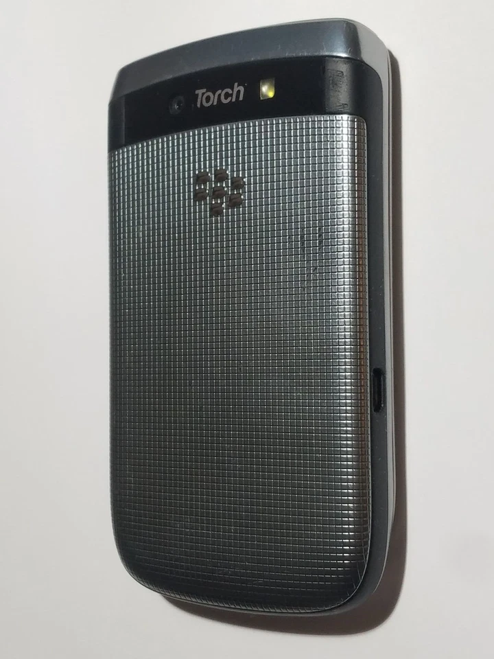 Rare At&t Prepaid Cricket Wireless H20 Blackberry Messenger Torch 9810 4G Phone - Image 4 of 4
