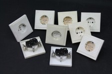 1x alte Steckdose DDR Unterputz eckig mit Schuko vintage beige