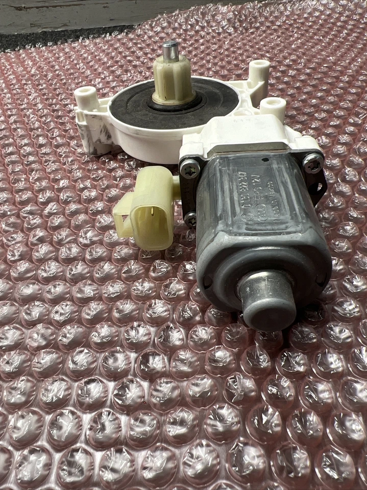 Nuevo stock antiguo Pontiac Grand Prix 2007 pasajero derecho motor ventana delantera Foto 2 de 4