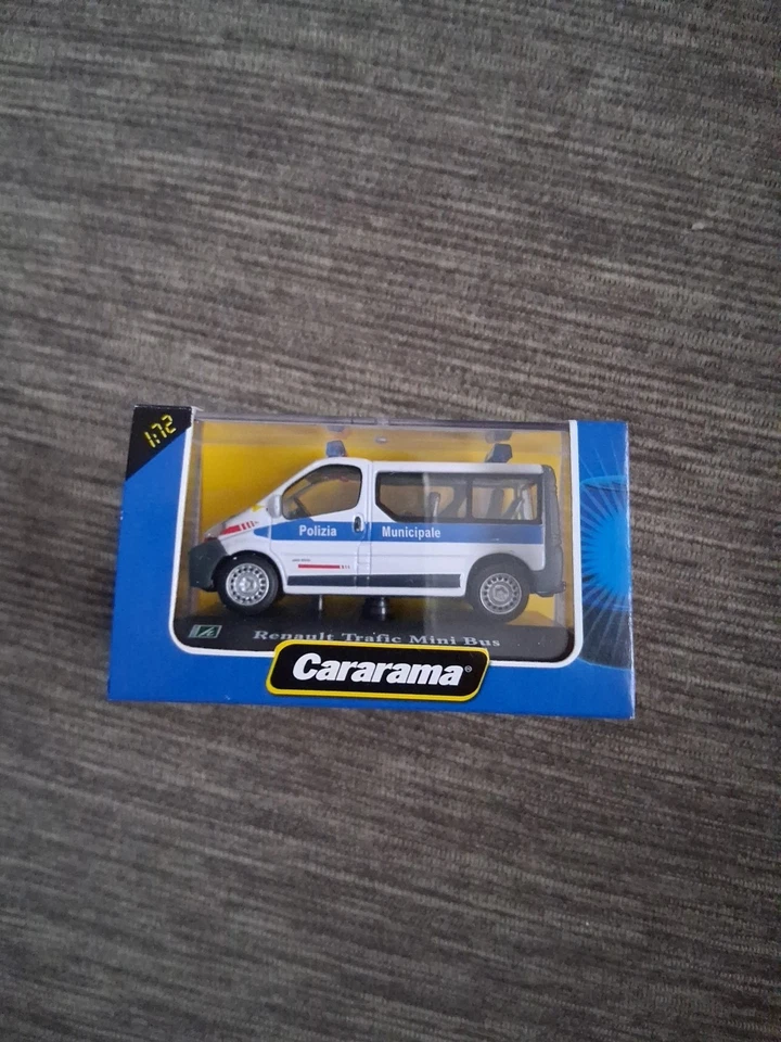Modellino CARARAMA Renault Multivan Polizia Municipale 1:72 - Immagine 2 di 2