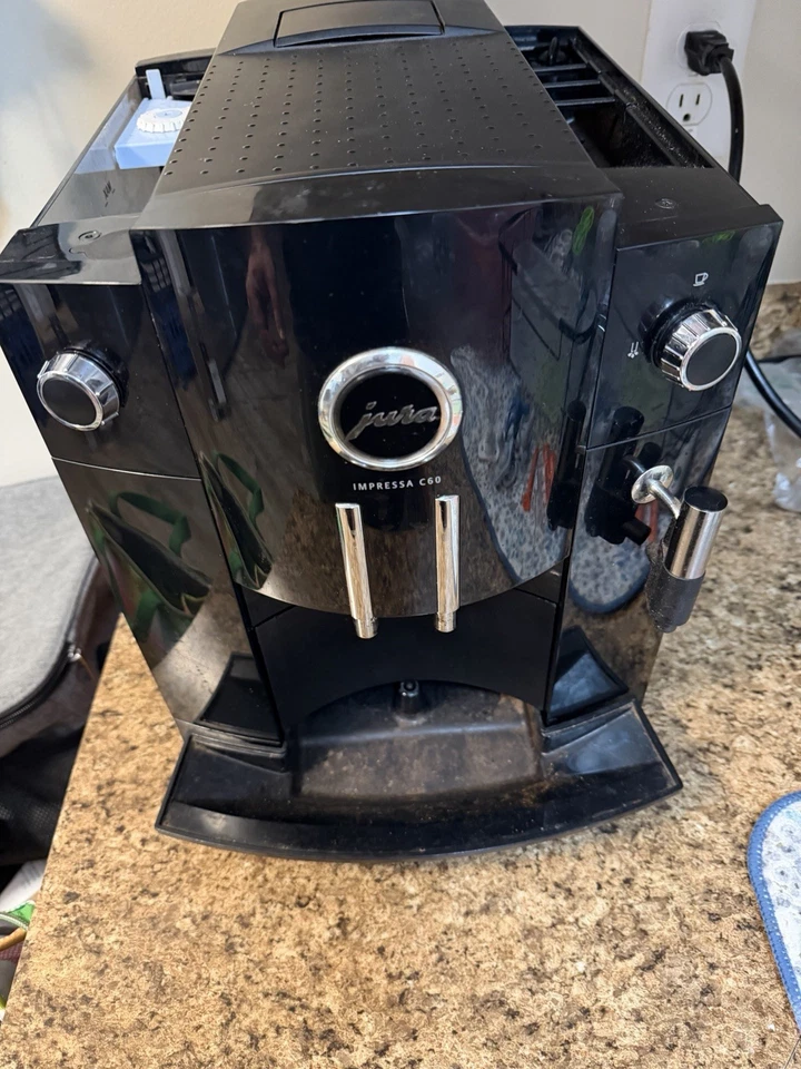 Máquina de café espresso automática Jura tipo 688 Impressa C60*sin problemas conocidos - ¡PIEZAS!! Foto 4 de 4