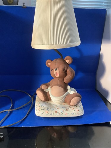 18” Ceramic nursery Yawning Sleepy Teddy Bear table lamp Works