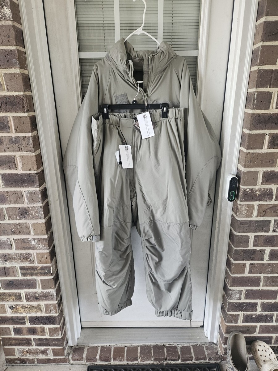 NWT US Military ECWS Gen III L7 Primaloft Snow Parka /Pant NWT US Military ECWS Gen III L7 Primaloft Snow Parka /Pant