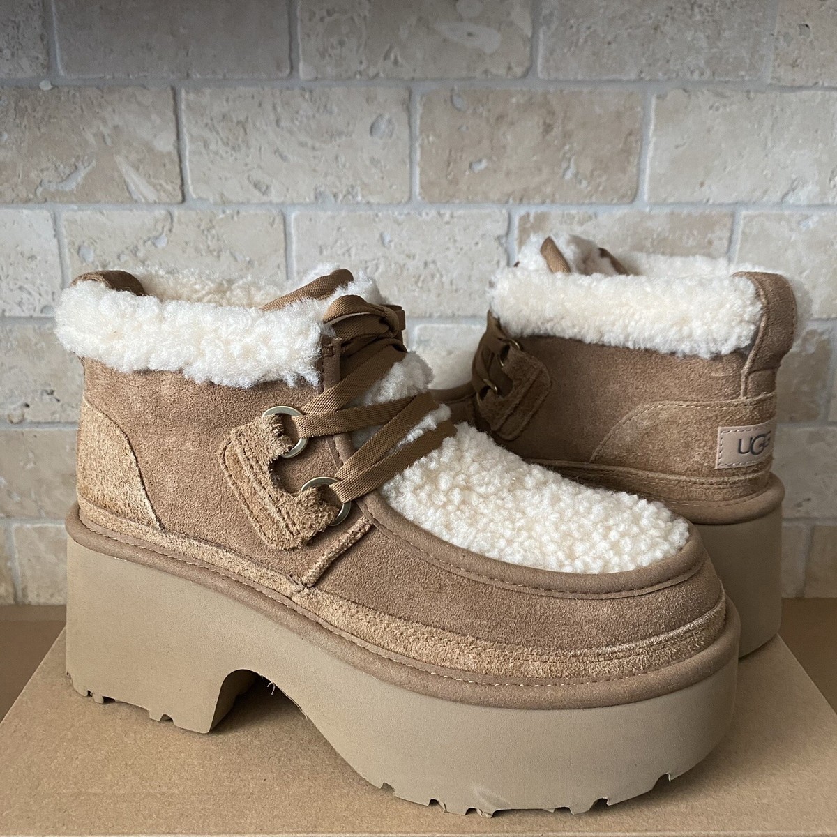 靴 W CLASSIC NEW HEIGHTS LACE UP UGG UGG® Classic New Heights Lace Up for Women | UGG®
