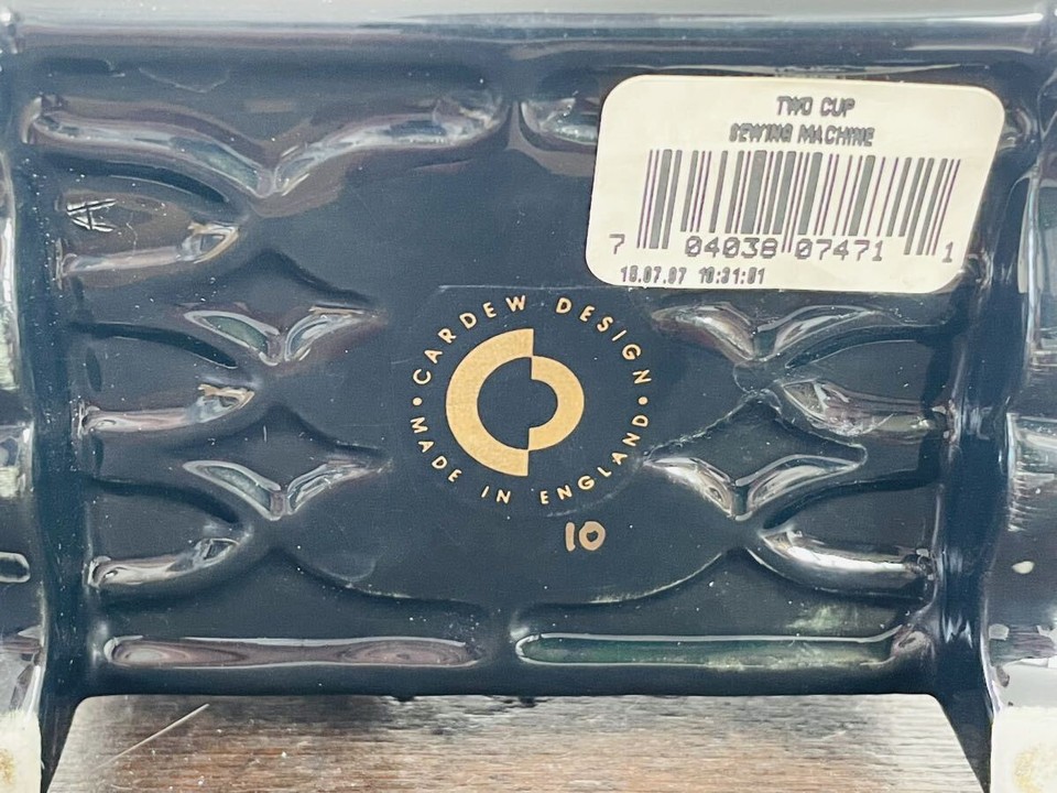 PAUL CARDEW Cat & Sewing Machine Antique Design Teapot Teapots F/S from