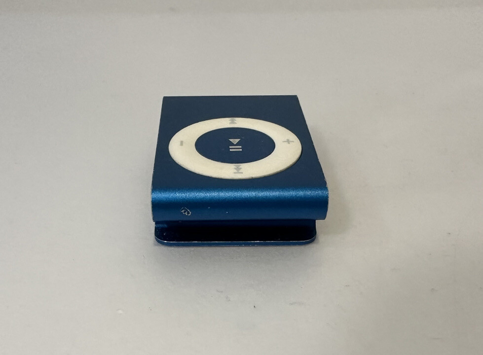 Apple iPod shuffle 2nd Generation Blue (1 GB) Works Great