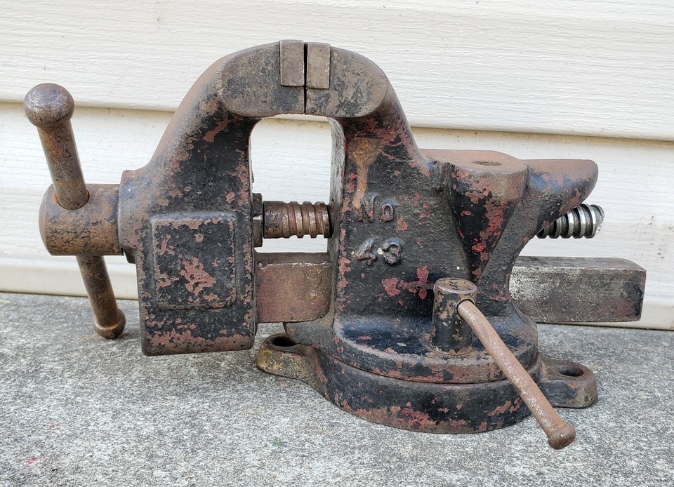 Vintage Columbian No. 43 Swivel Base Anvil Vise 3'' Jaws USA Cleveland