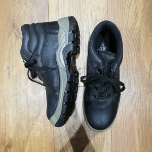 arco safety boots price