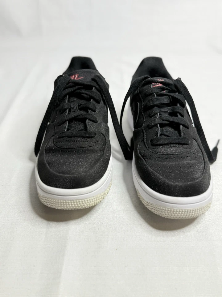 Zapatos Nike Air Force 1 Ultraforce Premium negros brillantes para mujer 7,5 jóvenes (6 años) Foto 2 de 4