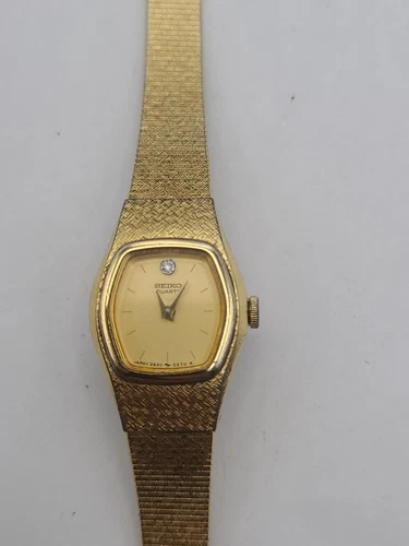 Vintage Seiko Quartz Women’s Watch 2B20-5059 New Battery Working