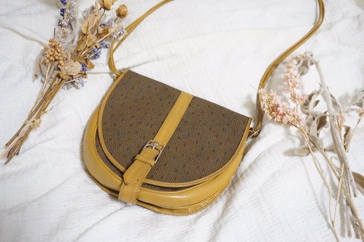 Borsa a tracolla Yves Saint Laurent YSL carina