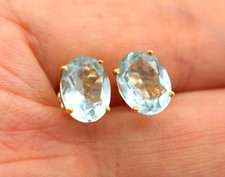 14k Yellow Gold Blue Topaz Stud Earrings  December Birthstone 1.82g