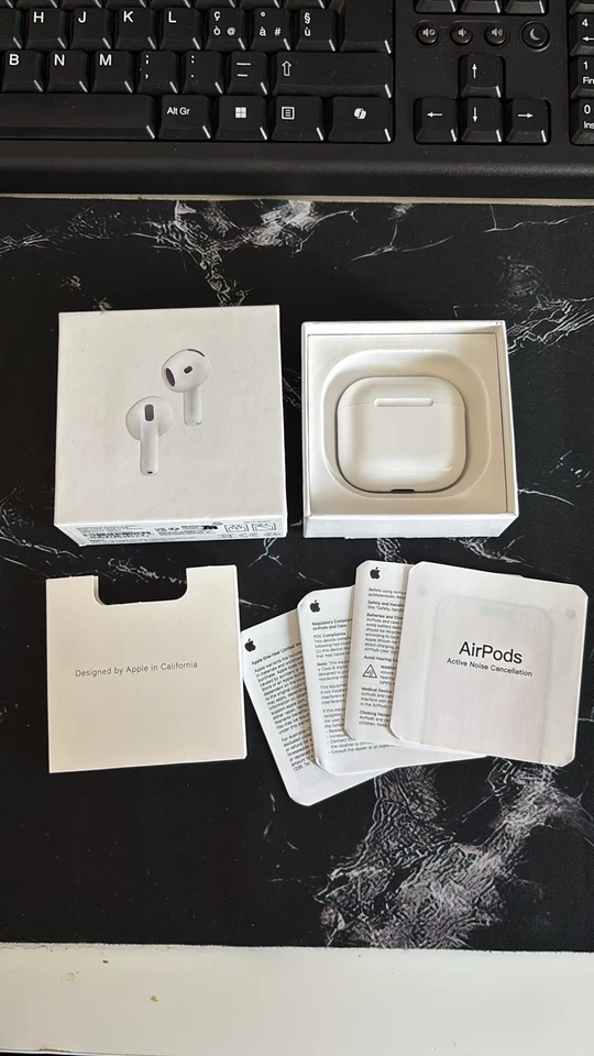 Apple AirPods 4 ANC, foto 4 di 5