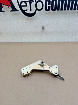 Mooney M20 Aileron Bellcrank Assy P/N: 730023-1 (1251)