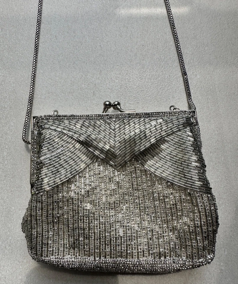 Винтажная серебряная сумка-магид с бисером ручная работа в Макао - Изображение 4 из 4