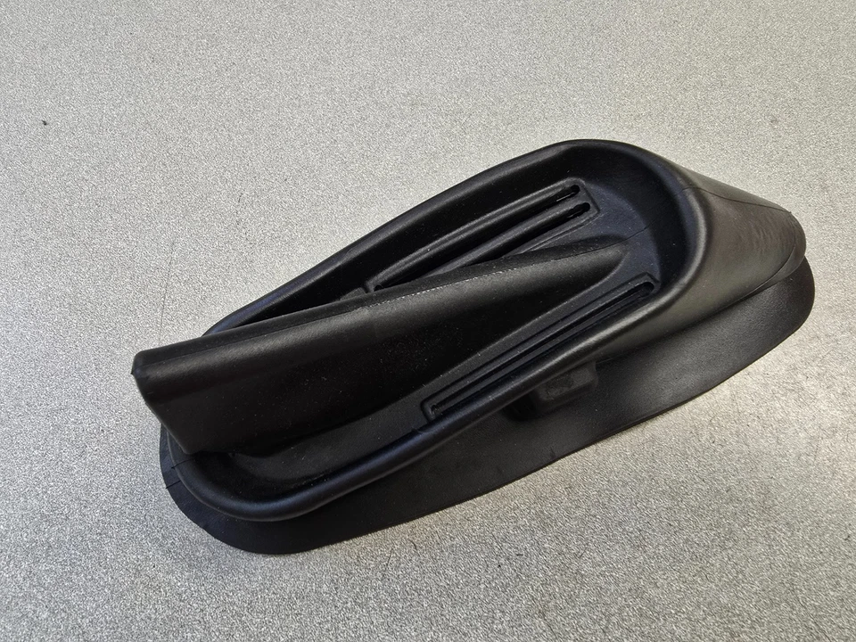 VERY NICE USED ORIGINAL GENUINE PORSCHE 911 930 HANDBRAKE RUBBER DUST BOOT - Image 3 of 4