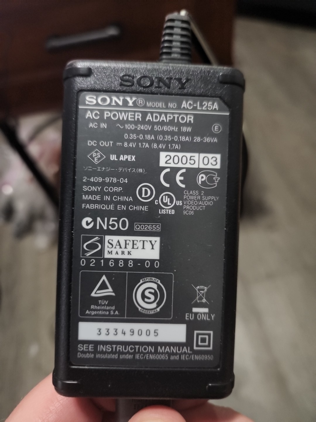 Sony AC-L25A AC Power Adaptor designed for Sony Handycam cam