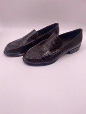 Vince Womens Naomi Burgundy Leather Croc Loafer  Sz 7