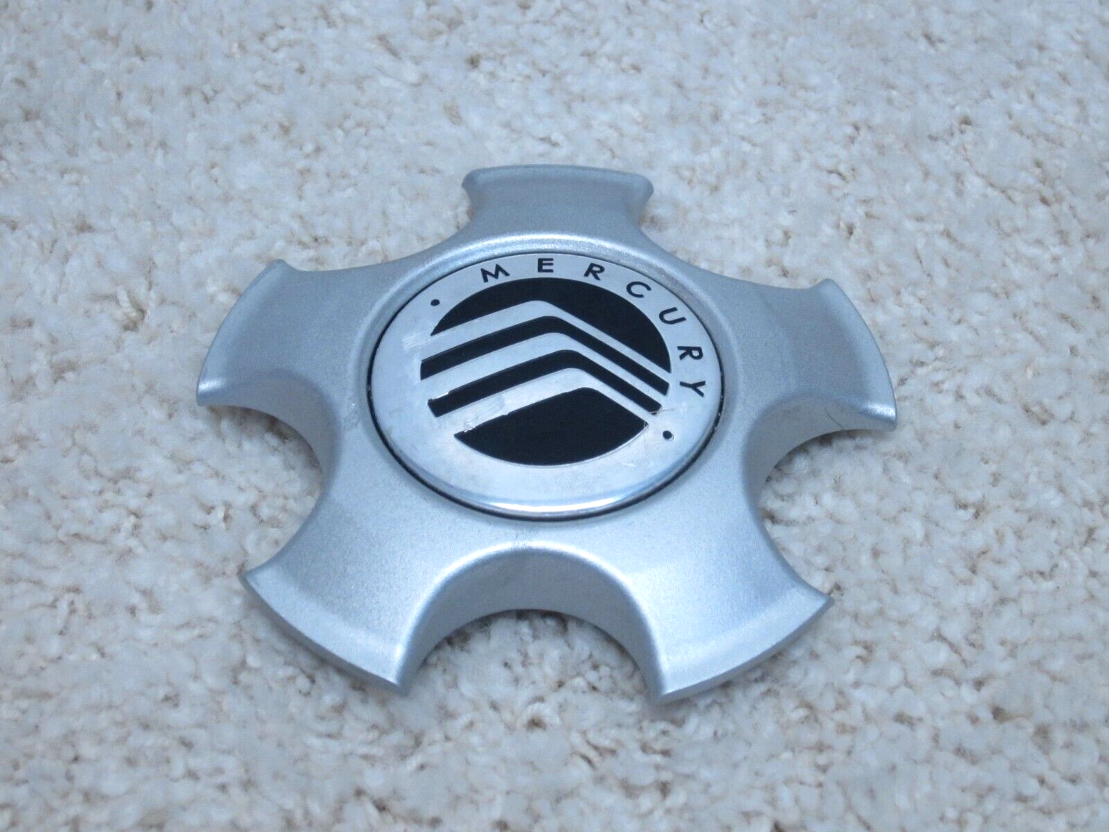 2005-2007 MERCURY MONTEGO OEM ALLOY SILVER WHEEL CENTER CAP 5T53-1A096-BC #2F-10