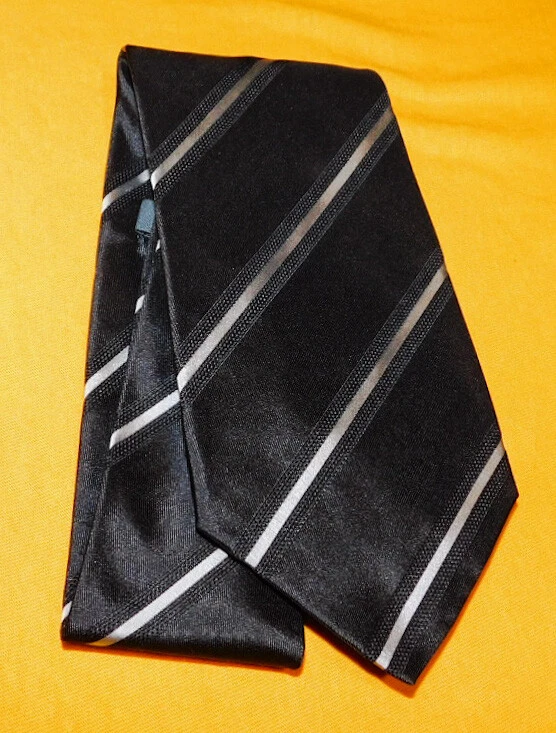 JOHN VARVATOS MADE IN ITALY BLACK/LIGHT BLUE STRIPED TIE - TIES - DESIGNER TIES. - Image 2 of 3