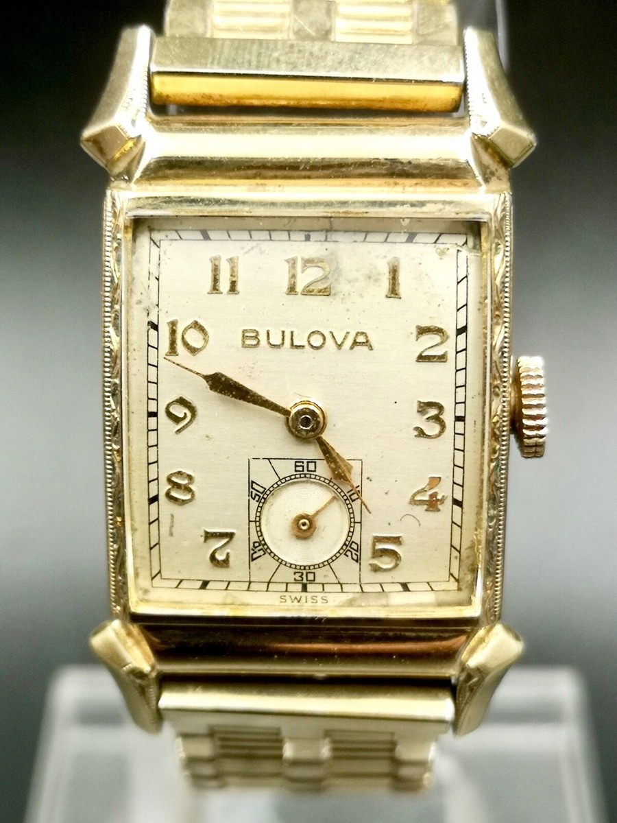 Vintage Bulova Hand-Winding lady's watch. 17 jewels. Gold color